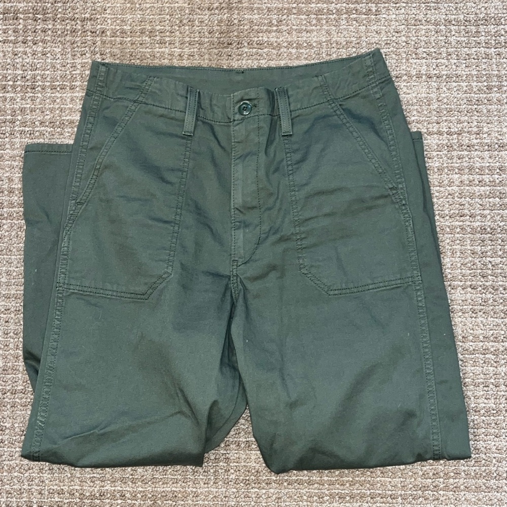 WOMENS LEVI'S COTTON OLIVE GREEN CARGO ARMY PANTS SIZE 31 - Picture 2 of 9